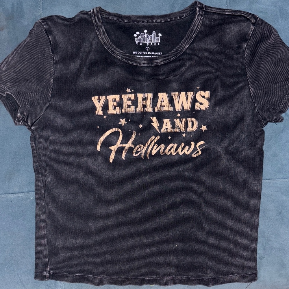 Stylish Women's Tee - Black